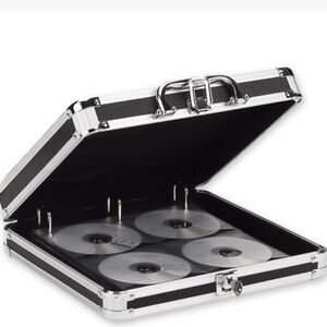 Vaultz Locking Media Binder, 128 Capacity, Black